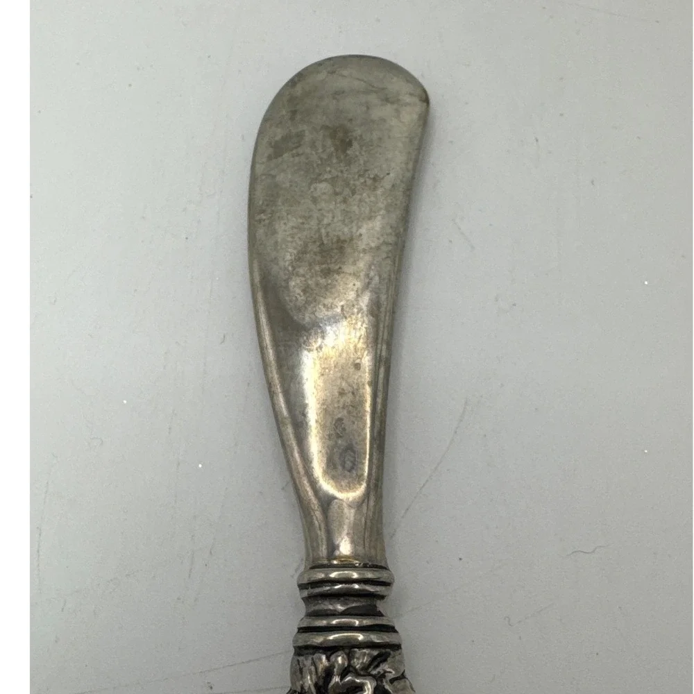 Vintage Silver Tone‎ Grape Vine Handle Butter Spreader Cheese Knife 5.25 Inch